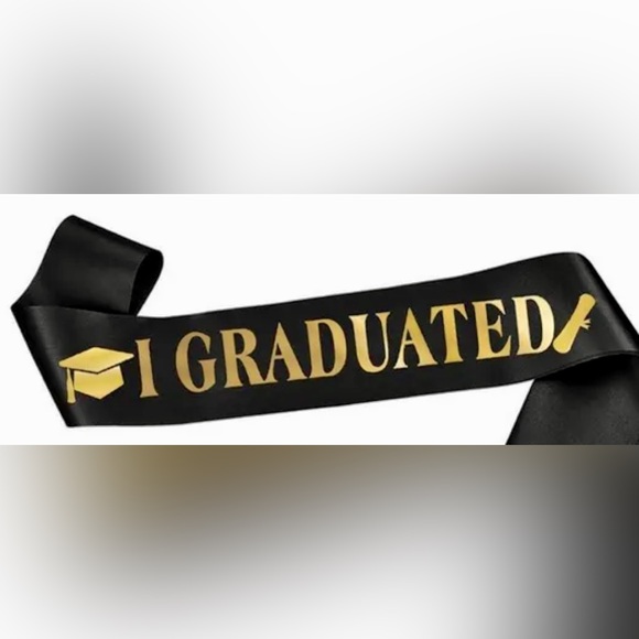 NWT - Graduation Party Package - Picture 2 of 8